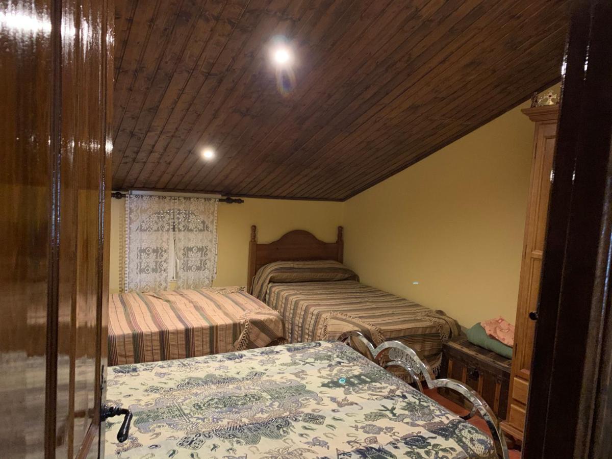 Monte Rosado Viviendas Vacacionales La Peza Esterno foto